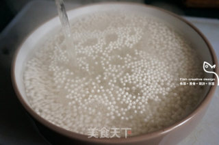 蔓越莓草莓西米果露的做法步骤：2