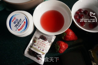 蔓越莓草莓西米果露的做法步骤：5