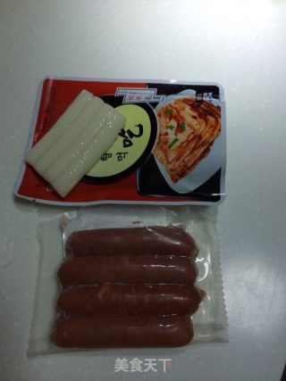 泡菜辣年糕的做法步骤：1