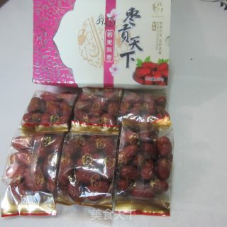 蜂蜜红枣汤圆的做法步骤：1