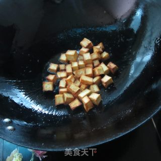 糖炒地瓜丁的做法步骤：8
