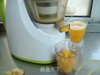 鲜榨橙汁的做法步骤：3