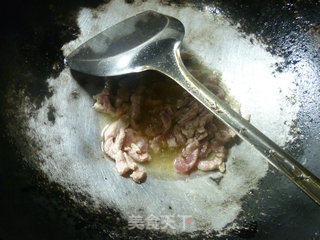 里脊肉炒油菜蕻的做法步骤：5