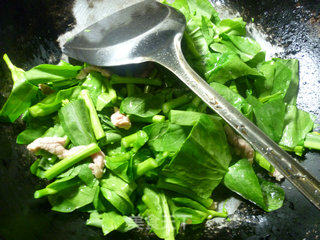 里脊肉炒油菜蕻的做法步骤：6