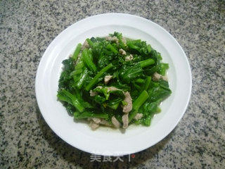 里脊肉炒油菜蕻的做法步骤：12