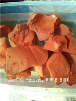 泡椒肉末鸭血的做法步骤：1