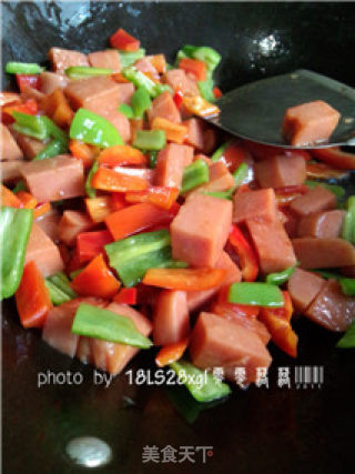私房菜：双椒炒火腿的做法步骤：5