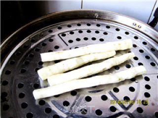 宝宝营养餐------山药菠菜糊的做法步骤：1