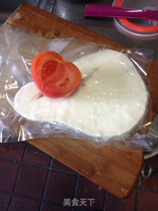 宝宝辅食之番茄鳕鱼南瓜泥的做法步骤：1