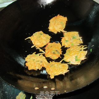 红薯丝煎饼的做法步骤：7