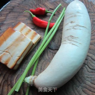 豆腐煮白萝卜的做法步骤：1