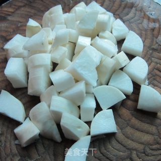 豆腐煮白萝卜的做法步骤：2