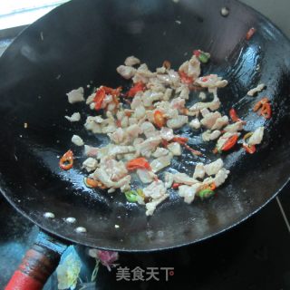 土豆丝炒肉的做法步骤：4