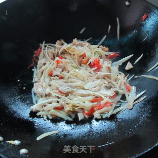 土豆丝炒肉的做法步骤：8