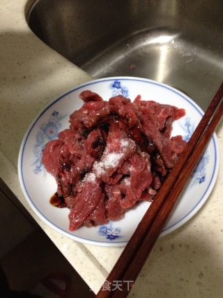 韭黄炒牛肉的做法步骤：3
