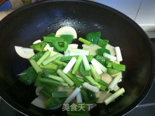 竹笋炒肉片的做法步骤：7