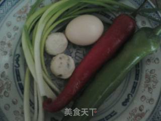 双色椒蛋炒的做法步骤：1