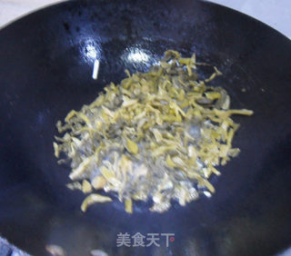 酸菜炒黄豆的做法步骤：6