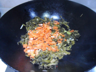 酸菜炒黄豆的做法步骤：7