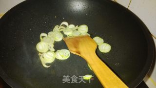 酱鸡蛋炒土豆丝的做法步骤：5