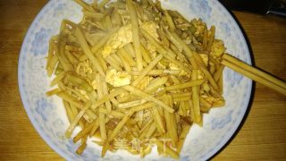 酱鸡蛋炒土豆丝的做法步骤：11