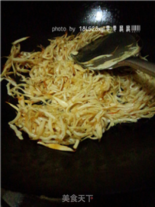 蒜香干煸杏鲍菇的做法步骤：6