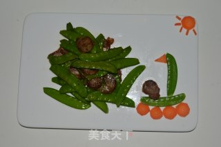 腊肠炒荷兰豆的做法步骤：6