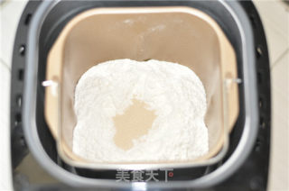 鲜草莓奶油吐司的做法步骤：4