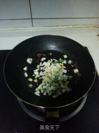 糖醋排骨的做法步骤：4