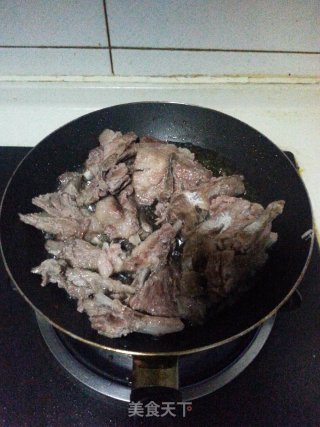 糖醋排骨的做法步骤：5