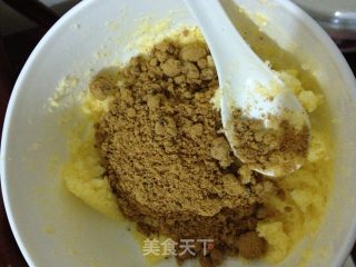 花生酱曲奇饼干的做法步骤：3