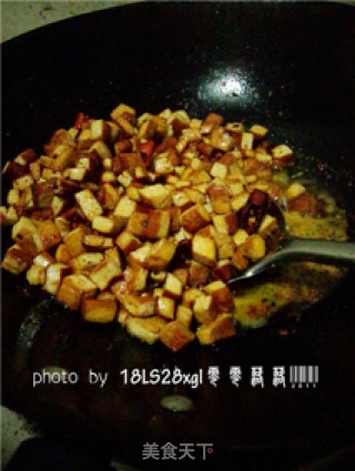 私房菜：韭菜炒豆干的做法步骤：7