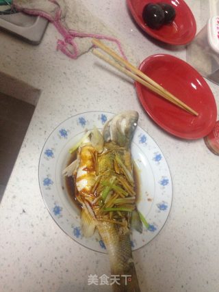 清蒸鲈鱼的做法步骤：4