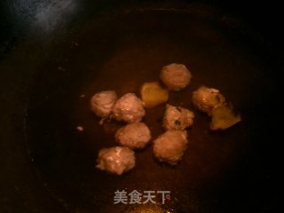 咖喱肉丸的做法步骤：2