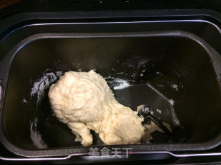 幸福豆沙面包圈&"鸡腿"面包的做法步骤：5