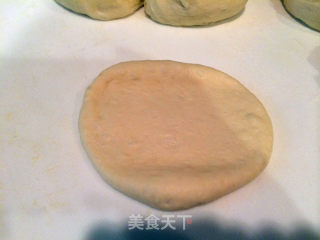 幸福豆沙面包圈&"鸡腿"面包的做法步骤：10