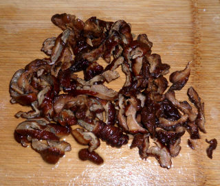 萝卜丝炒腊大肠的做法步骤：6