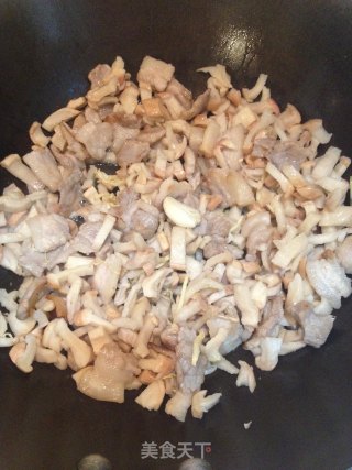 下饭菜——萝卜干小炒肉的做法步骤：4