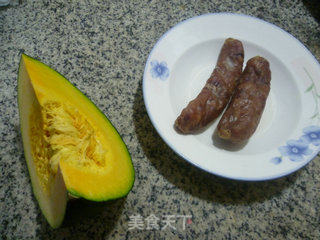腊肠炒日本南瓜的做法步骤：1