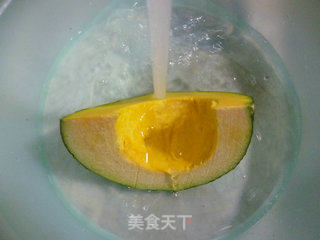 腊肠炒日本南瓜的做法步骤：2