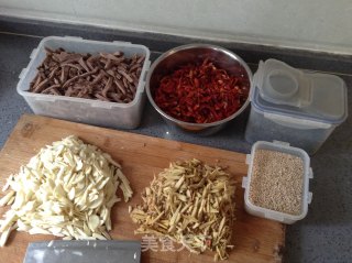 麻辣牛肉干的做法步骤：1
