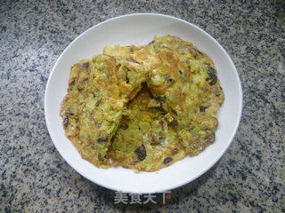茶树菇圆白菜摊鸡蛋的做法步骤：9