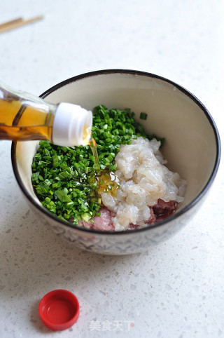 鲜虾肉馄饨的做法步骤：4