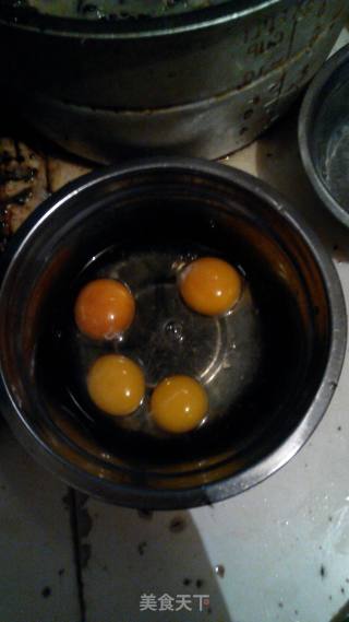 香菇鸡蛋肉饼的做法步骤：2