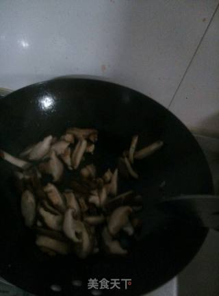 香菇油菜的做法步骤：3