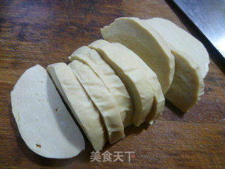 茶树菇烧素鸡的做法步骤：2
