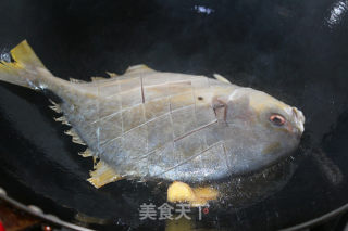 香煎银鲳鱼的做法步骤：4