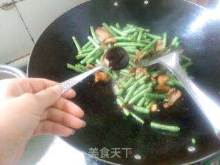 猪肉炒豆角的做法步骤：10