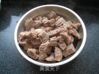 萝卜炖牛腩的做法步骤：3
