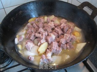 萝卜炖牛腩的做法步骤：11
